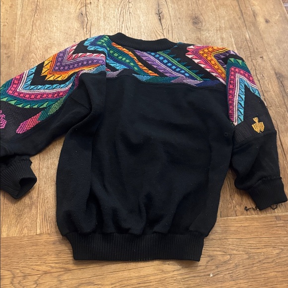 Colorful Geometric Pattern Sweater - Picture 6 of 6